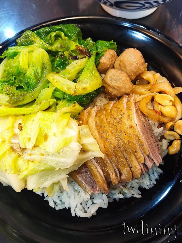 鴨王漢口店鴨腿飯,內用外帶皆方便,人氣熱賣經典便當