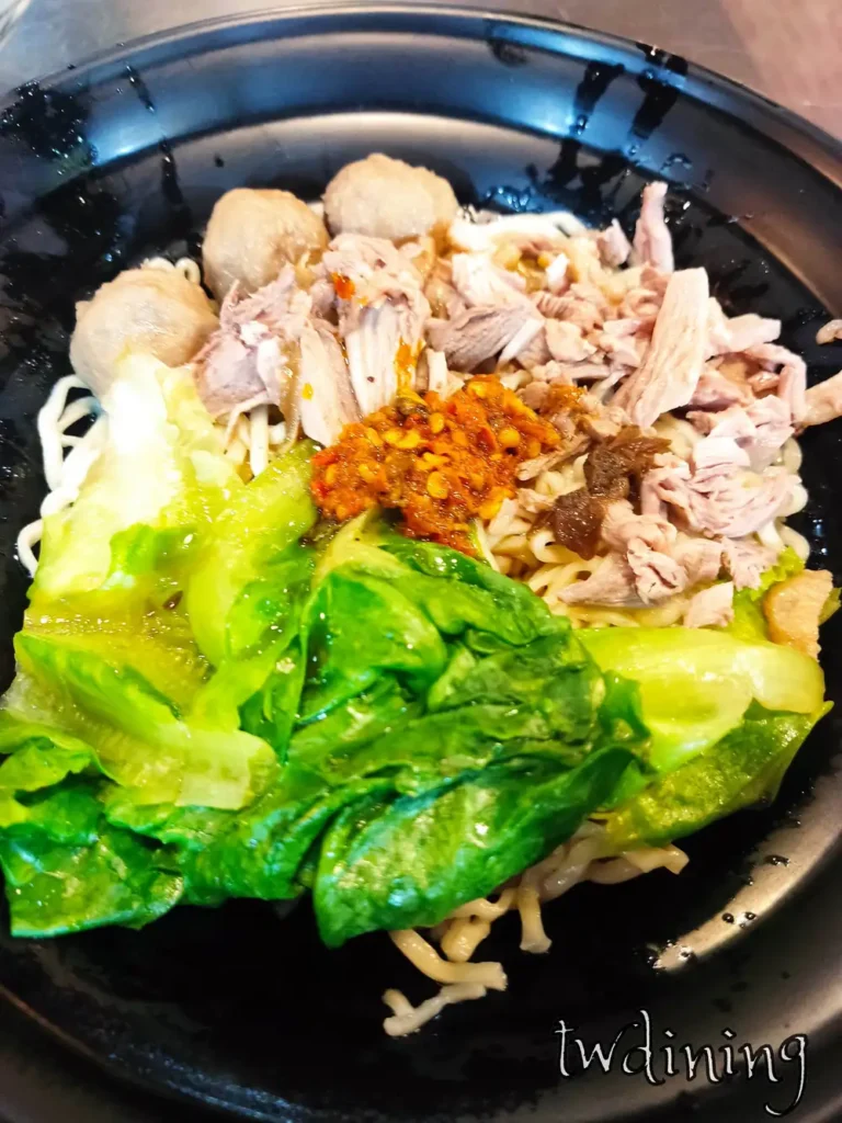 ya-wang spicy noodles top-pick 鴨王辣拌麵必吃推薦香辣過癮 taichung best selection 乾麵人氣美食