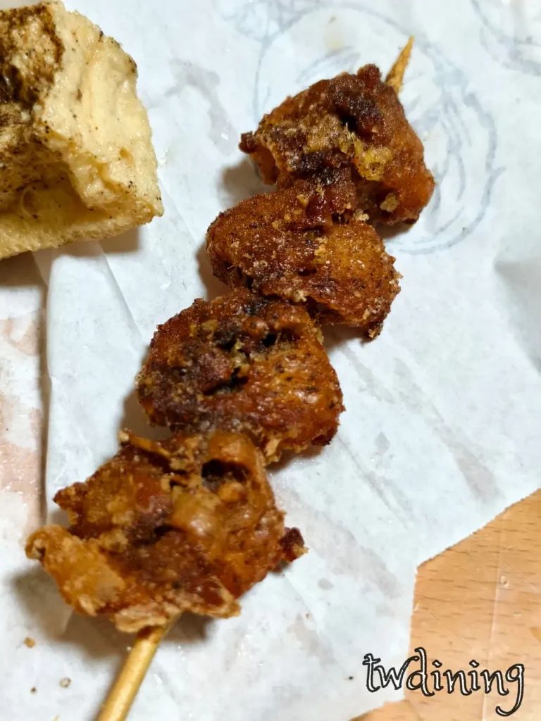 台灣雞屁股|VIVO 拍的實拍照,外酥內嫩的重口味炸物選擇 台中炸雞店少見雞屁股,一也豆乳雞特別提供