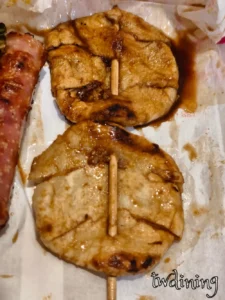 咕嚕咕嚕串燒漢口店甜不辣本人實拍｜炭火烤香、台中人氣宵夜推薦