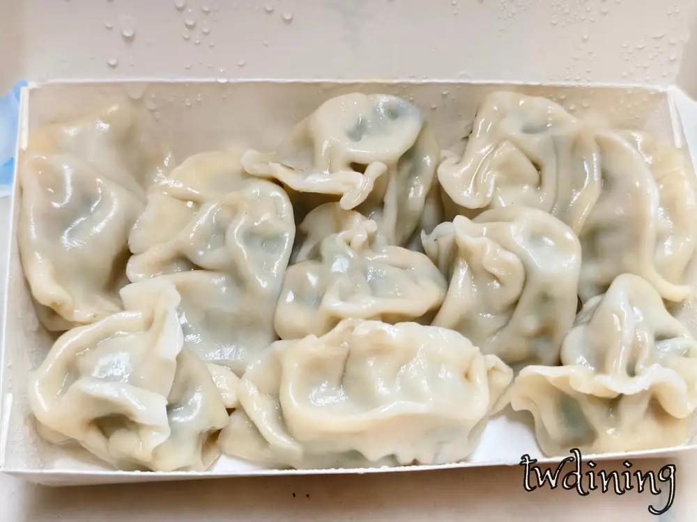 花蓮縣鳳林鎮角坡牛肉麵水餃|手工必吃推薦 本人實拍花蓮鳳林角坡牛肉麵水餃,外皮Q彈內餡飽滿