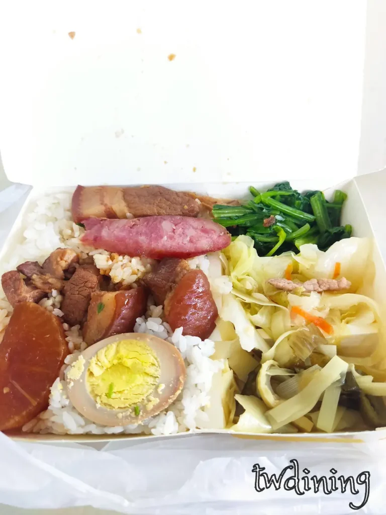 花蓮鳳林福華麵店控肉飯|必吃滷肉飯延伸版 本人實拍福華麵店控肉飯,滷汁入味搭配白飯