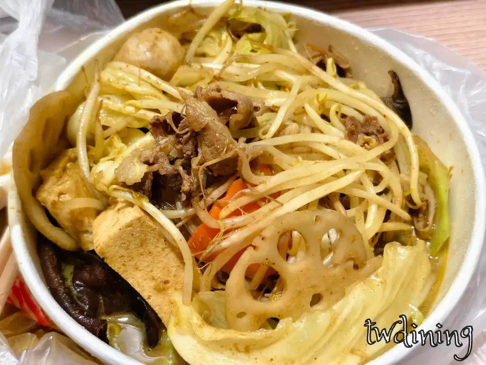 特色南洋咖哩風味干鍋實拍，台中北區特色小火鍋推薦。