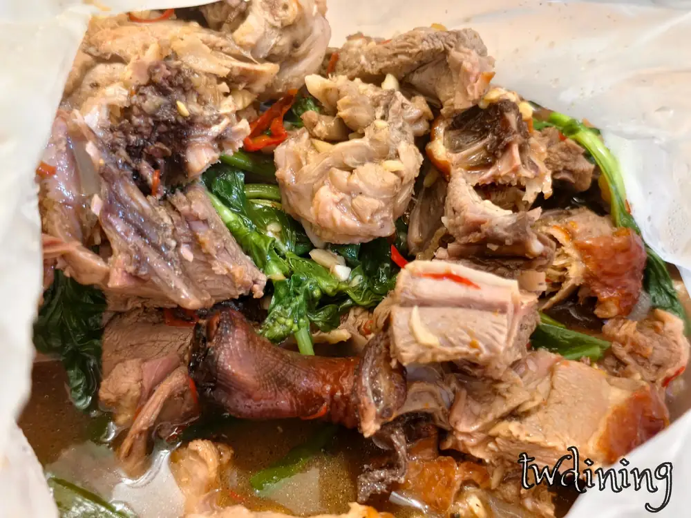 御品烤鴨九層塔蒜香辣味炒鴨架重口味晚餐推薦