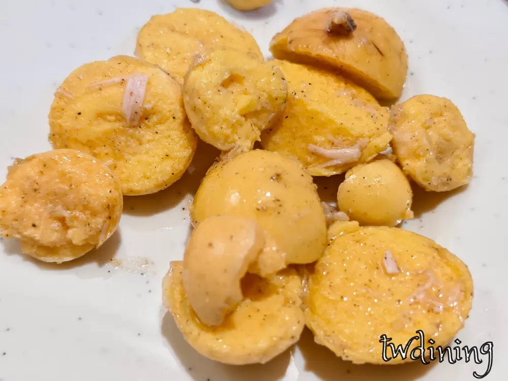 tan-zi-jiang-f16-salty-chicken-golden-immature-eggs-creamy-yolk-tender-bite-入口即化黃金蛋口感超濃郁每一口都-super-savory-flavor-滿滿精華蛋白質